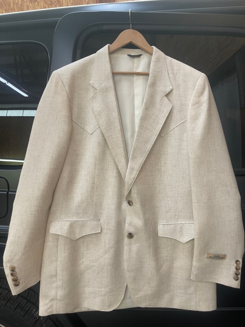 Farah Cream Single-Breasted Sport Coat